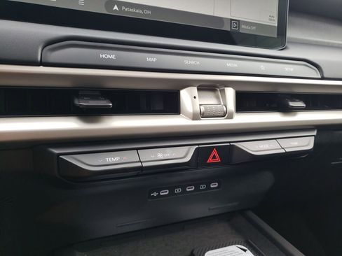 New 2027 Kia Telluride S image 22