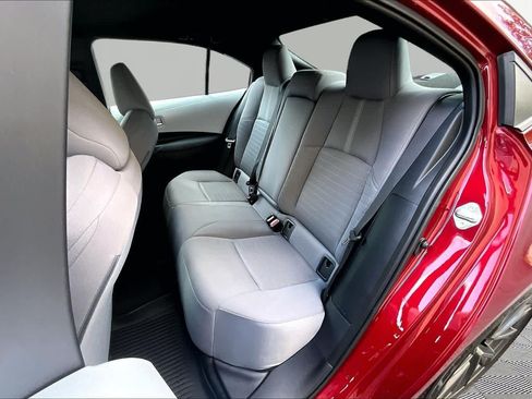 Certified 2025 Toyota Corolla SE FWD image 21