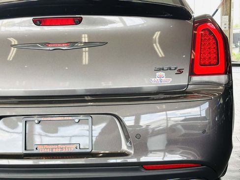 Used 2023 Chrysler 300 S RWD image 6