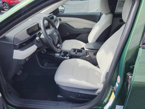 New 2026 Ford Mustang Mach-E Premium image 24