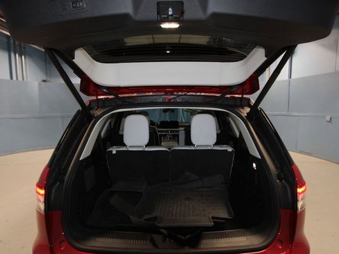 Used 2025 Lincoln Aviator AWD image 45