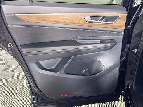 Certified 2025 Volkswagen Atlas SE AWD/4WD image 19
