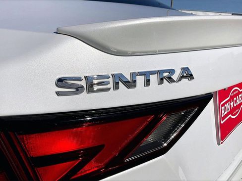 Used 2024 Nissan Sentra SR w/ SR Premium Package image 21