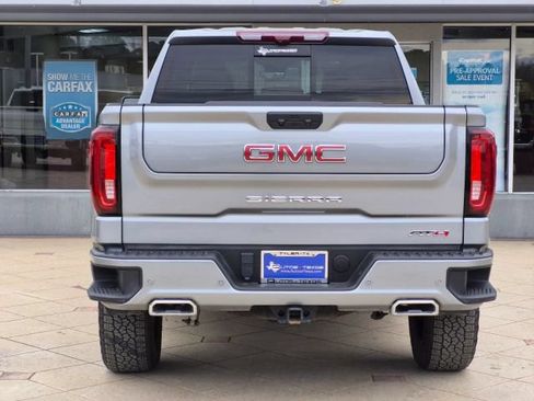 Used 2025 GMC Sierra 1500 AT4 w/ AT4 Premium Package AWD/4WD image 5