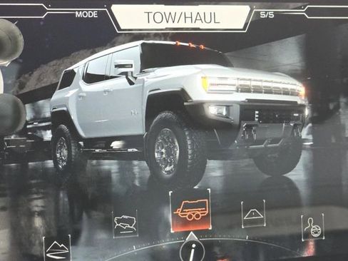 New 2025 GMC Hummer EV 2X image 8