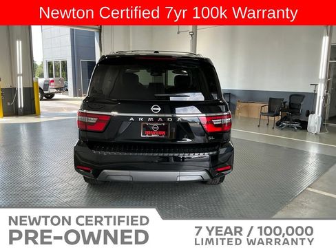 Used 2024 Nissan Armada SL w/ Captain's Chairs Package RWD image 5