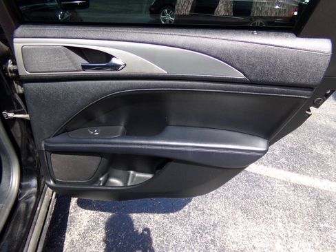 Used 2017 Lincoln MKZ Premiere FWD image 20