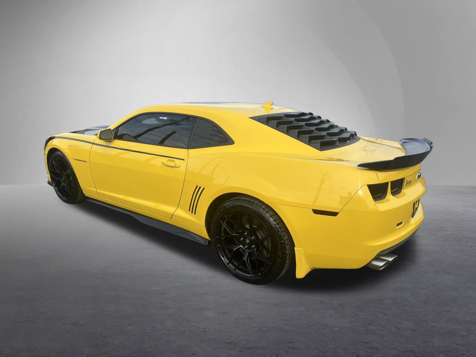 Used 2013 Chevrolet Camaro SS w/ RS Package RWD image 6