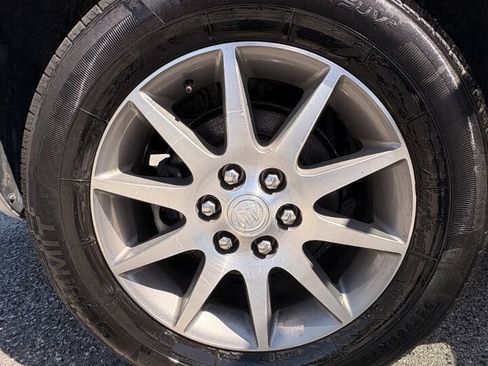 Used 2017 Buick Enclave Leather FWD image 38