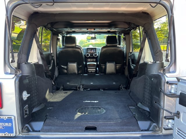 Used 2016 Jeep Wrangler Unlimited Rubicon AWD/4WD image 30