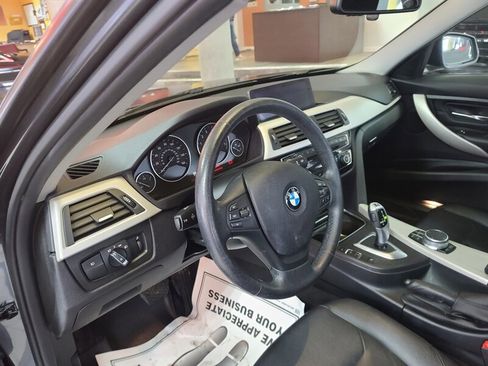 Used 2017 BMW 320i xDrive Sedan image 8