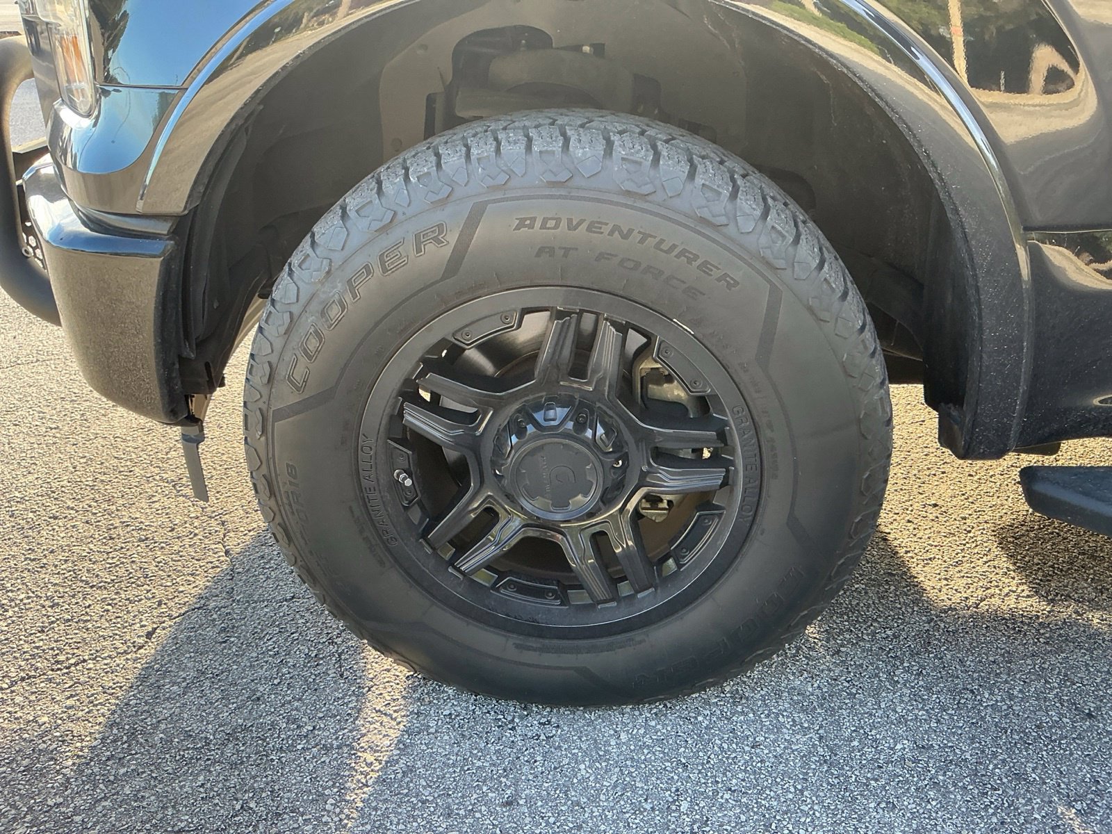 Used 2017 Ford F150 XLT w/ Equipment Group 301A Mid AWD/4WD image 11