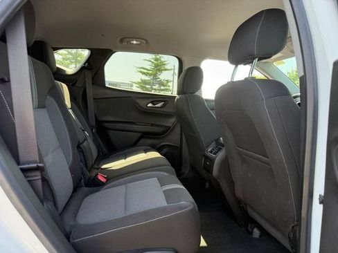 Used 2024 Chevrolet Blazer LT w/ Convenience Package FWD image 10