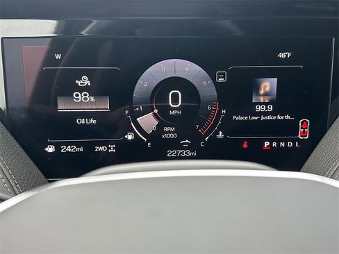 Used 2025 GMC Yukon XL Denali image 25