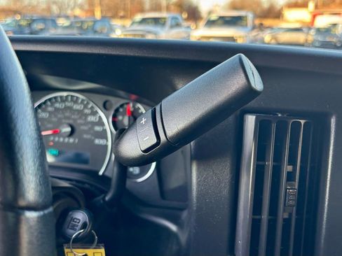 Used 2020 GMC Savana 2500 Extended w/ Driver Convenience Package image 19