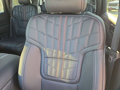 New 2026 Nissan Armada PRO-4X AWD/4WD image 11