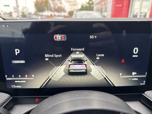 New 2026 Nissan Kicks SR w/ Cold Weather Package image 21