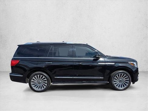 Used 2018 Lincoln Navigator Reserve w/ Technology Package image 4