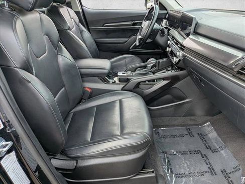 Used 2025 Kia Telluride S AWD/4WD image 29