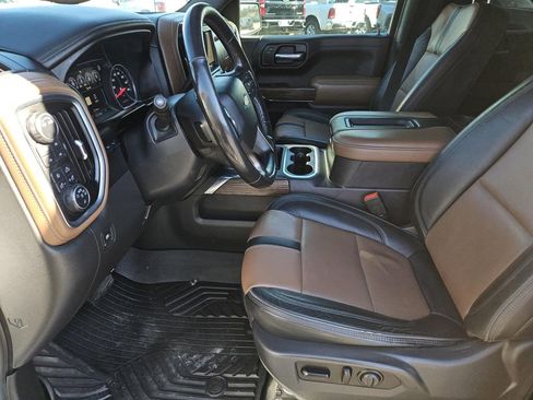 Certified 2020 Chevrolet Silverado 1500 High Country w/ Technology Package image 23