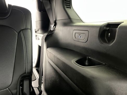 Used 2024 Jeep Grand Cherokee L Limited w/ Luxury Tech Group II image 36