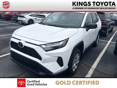 Used 2023 Toyota RAV4 LE FWD image 4