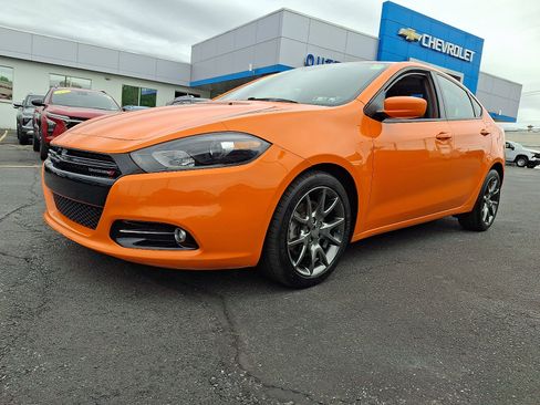 Used 2013 Dodge Dart SXT FWD image 1