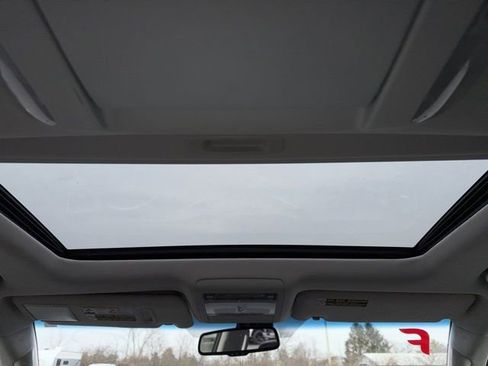 Used 2011 Lexus LX 570 570 w/ Luxury Pkg image 17