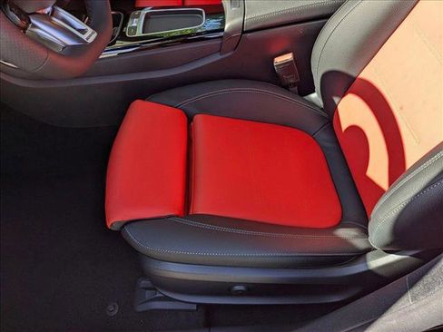 New 2025 Mercedes-Benz CLA 35 AMG 4MATIC image 4