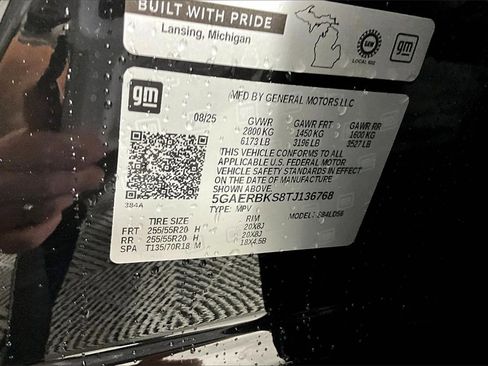 New 2026 Buick Enclave Sport Touring w/ Power Package image 9