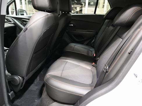 Used 2022 Chevrolet Trax LT w/ Driver Confidence Package image 11