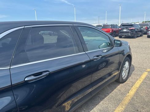 Used 2022 Ford Edge SEL w/ Convenience Package AWD/4WD image 10