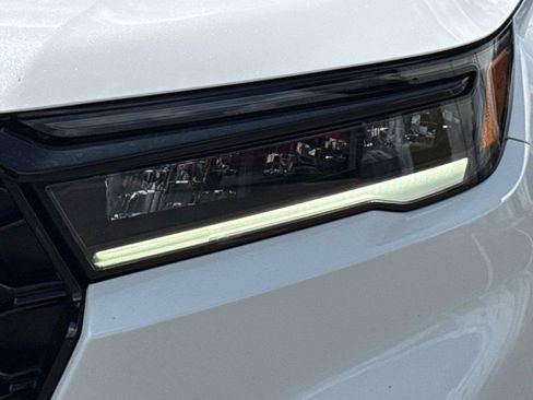 Certified 2025 Honda Pilot TrailSport image 10