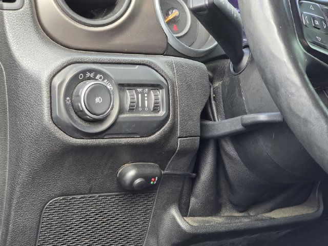Used 2018 Jeep Wrangler Unlimited Sport S AWD/4WD image 19