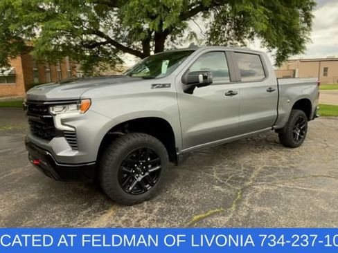 Used 2024 Chevrolet Silverado 1500 LT Trail Boss w/ LT Trail Boss Premium Package AWD/4WD image 4