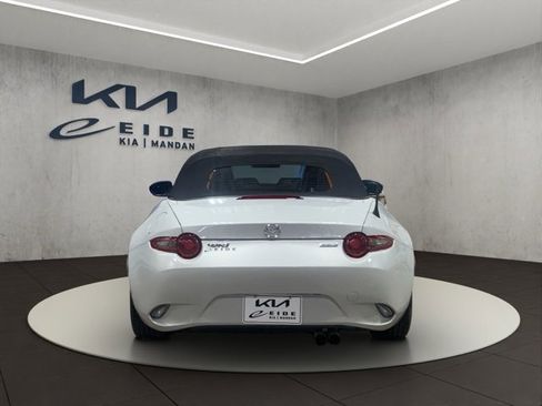 Used 2016 MAZDA MX-5 Miata Sport image 6