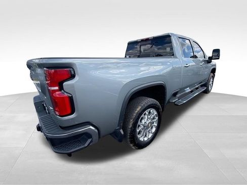 Used 2025 Chevrolet Silverado 2500 LTZ w/ LTZ Plus Package AWD/4WD image 8