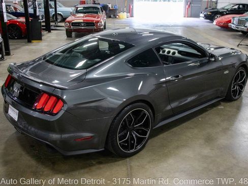 Used 2017 Ford Mustang GT Premium RWD image 7