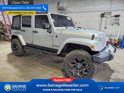 Used 2012 Jeep Wrangler Unlimited Sahara w/ Dual Top Group AWD/4WD image 5