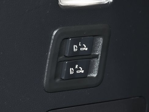 Used 2024 Lexus LX 600 F Sport image 92