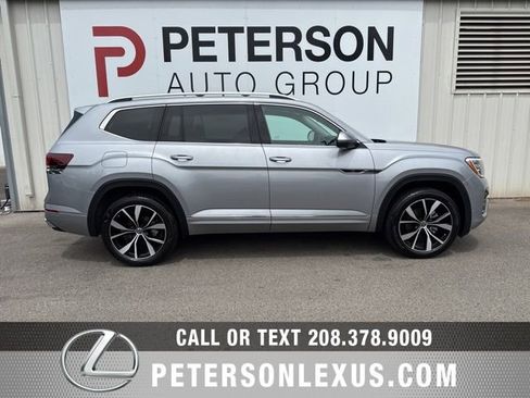 Used 2025 Volkswagen Atlas SEL Premium R-Line AWD/4WD image 3