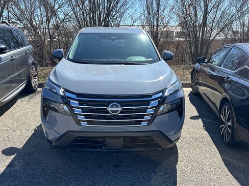 New 2026 Nissan Rogue SV image 2