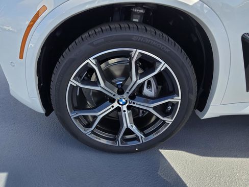 New 2026 BMW X5 xDrive40i w/ M Sport Package image 17