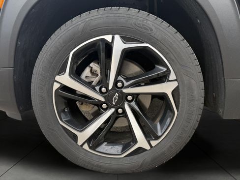 Used 2022 Chevrolet TrailBlazer RS w/ Sun and Liftgate Package AWD/4WD image 7