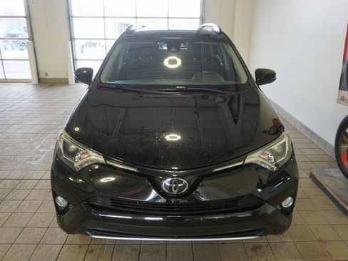 Used 2018 Toyota RAV4 XLE image 12