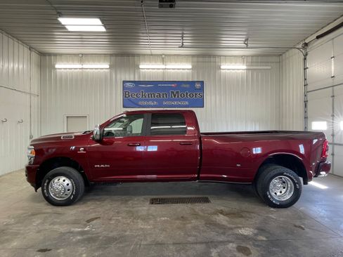 Used 2024 RAM 3500 Laramie w/ Safety Group AWD/4WD image 2