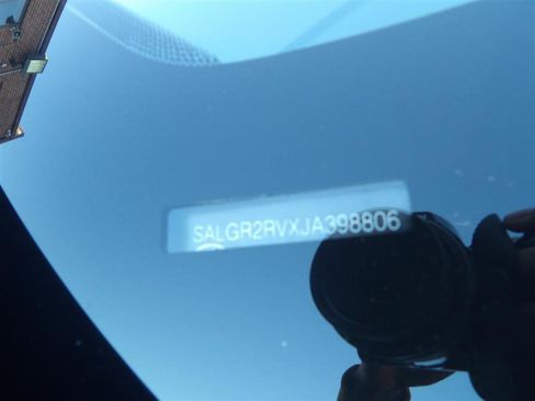 Used 2018 Land Rover Range Rover image 28