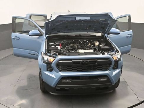 Used 2026 Toyota Tacoma TRD Sport RWD image 30