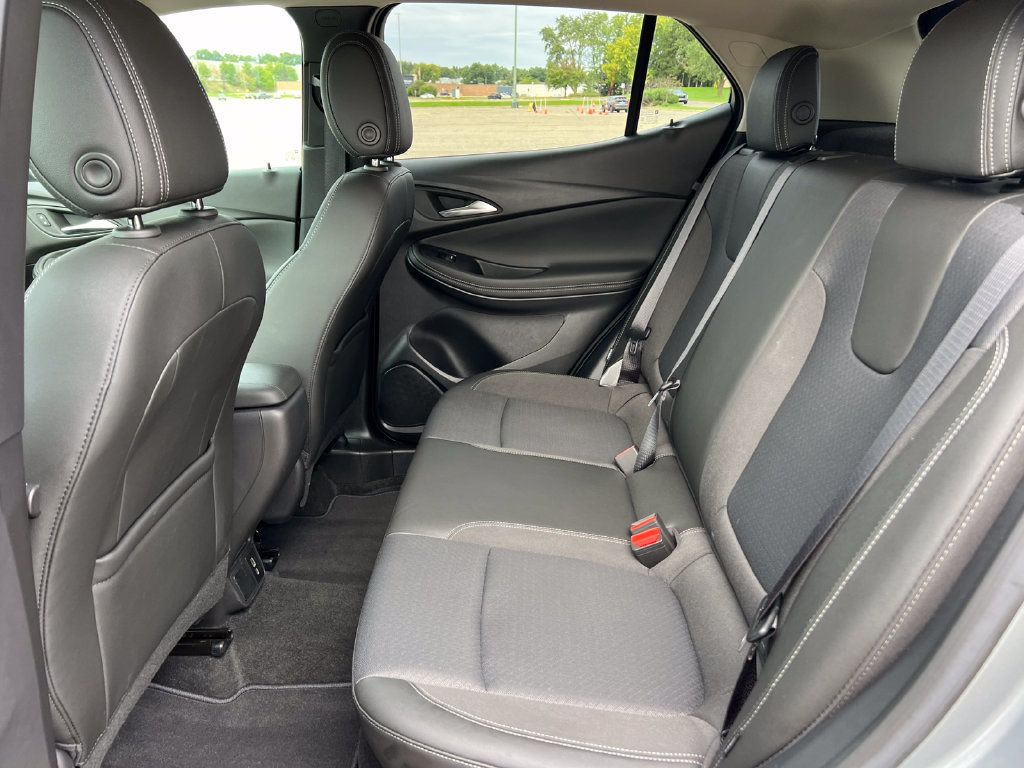 Used 2024 Buick Encore GX Preferred AWD/4WD image 4