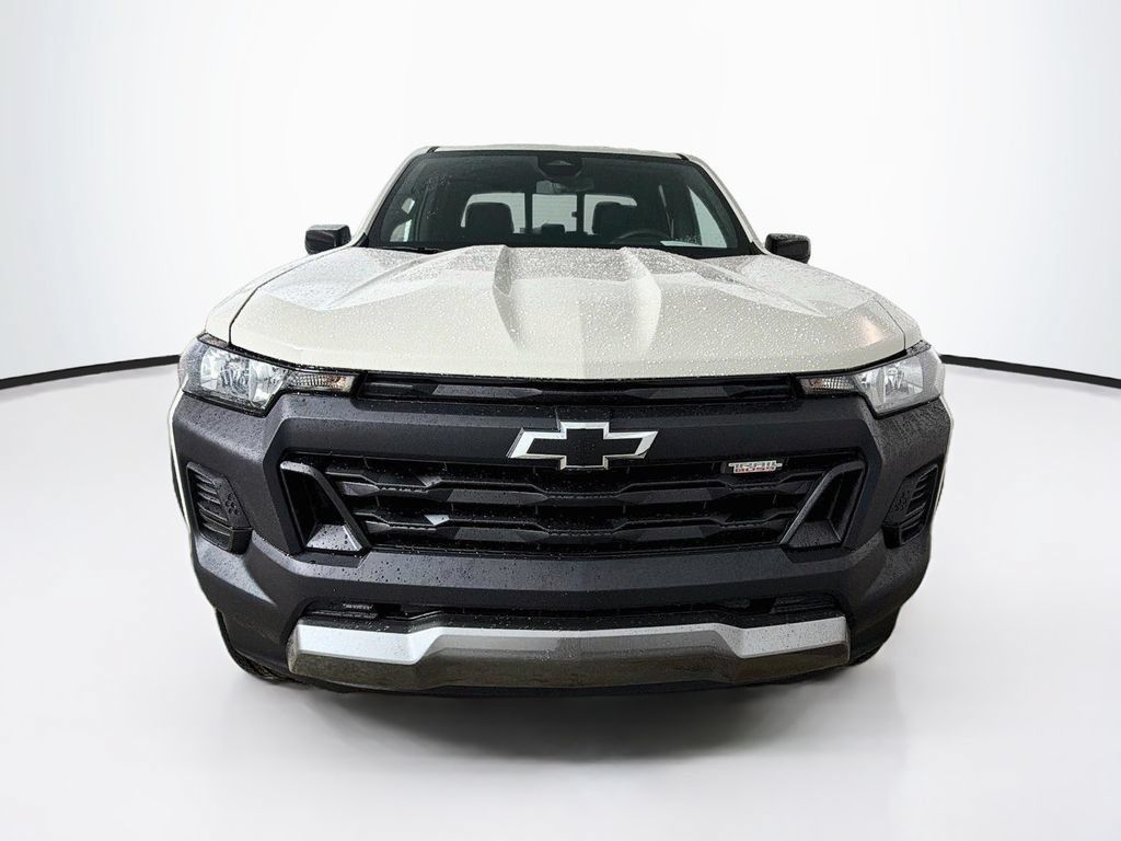 New 2026 Chevrolet Colorado Trail Boss AWD/4WD image 2
